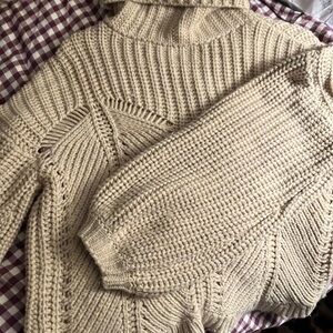 525 Knit Turtleneck S